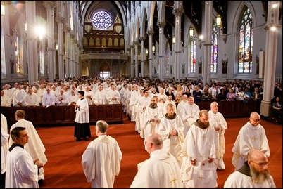 Cardinal Sean P. O’Malley celebrates the annual Chrism Mass at the Cathedral of the Holy Cross April 11, 2017.
Pilot photo/ Gregory L. Tracy 
