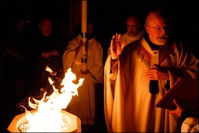 Cardinal O’Malley celebrates the Easter Vigil April 15, 2017 at the Cathedral of the Holy Cross. Pilot photo/ Mark Labbe. 