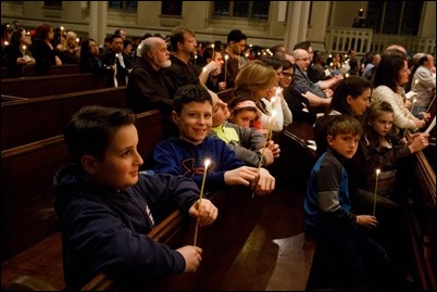 Cardinal O’Malley celebrates the Mass of the Last Supper, Holy Thursday April 13, 2017 at the Cathedral of the Holy Cross. Pilot photo/ Mark Labbe 