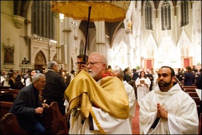 Cardinal O’Malley celebrates the Mass of the Last Supper, Holy Thursday April 13, 2017 at the Cathedral of the Holy Cross. Pilot photo/ Mark Labbe 