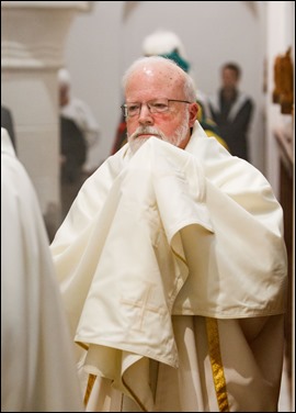 Cardinal Sean O’Malley celebrates the Mass of Dedication and Consecration of Our Lady of Good Voyage Shrine in South Boston, April 22, 2017. Pilot photo/ Gregory L. Tracy 