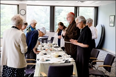 Mass and lunch with consecrated virgins of the archdiocese, Aug. 10, 2017.<br /> Pilot photo/ Gregory L. Tracy <br /> 