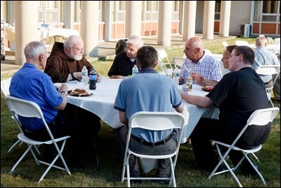 VianneyCookout2017-023