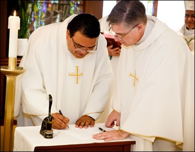 Incardination of Fathers John Chen and Eduardo Marques at the Pastoral Center, Sept. 6, 2017. Pilot photo/ Gregory L. Tracy 