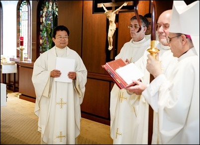 Incardination of Fathers John Chen and Eduardo Marques at the Pastoral Center, Sept. 6, 2017. Pilot photo/ Gregory L. Tracy 