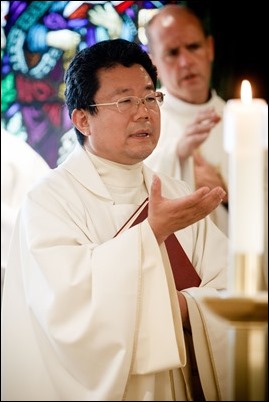 Incardination of Fathers John Chen and Eduardo Marques at the Pastoral Center, Sept. 6, 2017. Pilot photo/ Gregory L. Tracy 