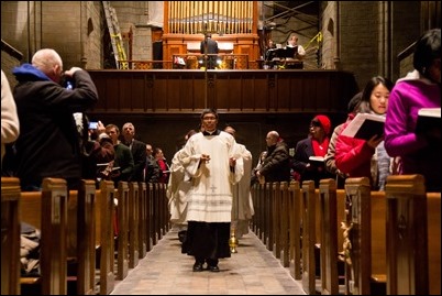 2017 New Year’s Eve Mass at St. Clement Eucharistic Shrine in Boston. Pilot photo/ Mark Labbe 