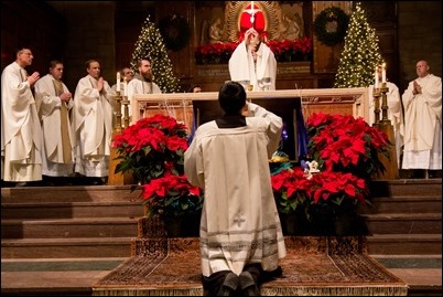 2017 New Year’s Eve Mass at St. Clement Eucharistic Shrine in Boston. Pilot photo/ Mark Labbe 