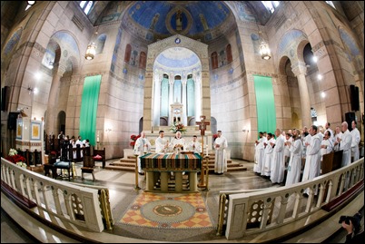 Cardinal Sean P. O’Malley celebrates Mass for pro-life pilgrims attending the March for Life at the Shine of the Sacred Heart in Washington, D.C., Jan. 19, 2018. Pilot photo/ Gregory L. Tracy