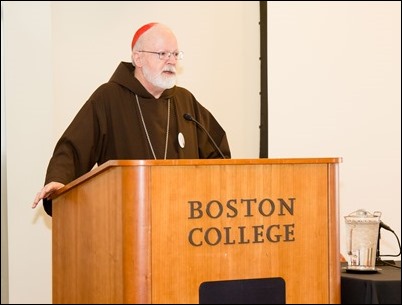 Seminar on the "Contribution of Migrants to Development and Social Innovation" held at Boston College, March 22, 2018. Pilot photo/ Mark Labbe 