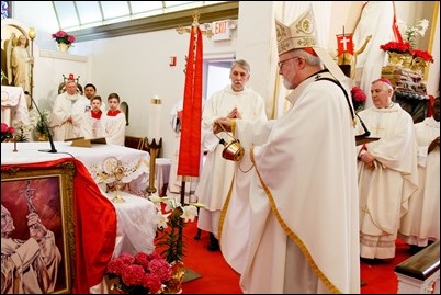 Cardinal O’Malley celebrates a Mass at the Shrine of Divine Mercy in Salem to officially present a relic of Pope St. John Paul II, April 7, 2018. Following the Mass, there was a luncheon, time of prayer and a Way of the Cross procession through the streets of Salem. Pilot photo/ Mark Labbe 