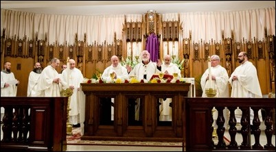 Holy Thursday celebration of the Mass of the Last Supper at the Cathedral of the Holy Cross, March 21, 2018. Pilot photo/ Mark Labbe