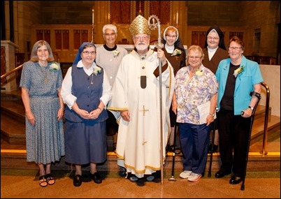 Mass for Women Religious Jubliarians celebrated at St. Theresa of Avila Parish, West Roxbury, Sept. 16, 2018. Pilot photo/ Gregory L. Tracy 