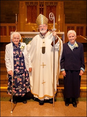 Mass for Women Religious Jubliarians celebrated at St. Theresa of Avila Parish, West Roxbury, Sept. 16, 2018. Pilot photo/ Gregory L. Tracy 