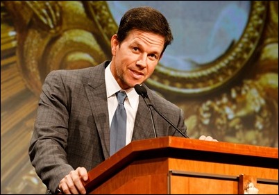 The Archdiocese of Boston’s 10th annual Celebration of the Priesthood Dinner featuring keynote speaker Mark Wahlberg, Sept. 18, 2018 at the Seaport World Trade Center in Boston. (Pilot photo/ Gregory L. Tracy)