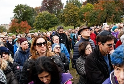 An Oct. 28, 2018 vigil on Boston Common held in reaction to the mass shooting at Tree of Life Synagogue in the Squirrel Hill neighborhood of Pittsburgh the day before. Pilot photo/ Jacqueline Tetrault