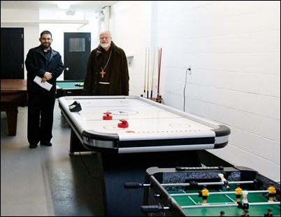 Cardinal O’Malley visits the Youth Center at St. Joseph Parish, Lynn Nov. 9, 2018. Pilot photo/ Jacqueline Tetrault