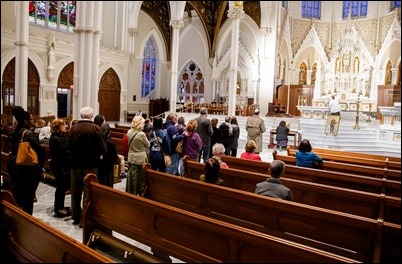 The relic of the incorrupt heart of the St. John Vianney is venerated at the Cathedral of the Holy Cross April 30, 2019.  The period of veneration included a 7 p.m. Mass celebrated by the archdiocese’s vicar general, Bishop Peter Uglietto.
Pilot photo/ Gregory L. Tracy 