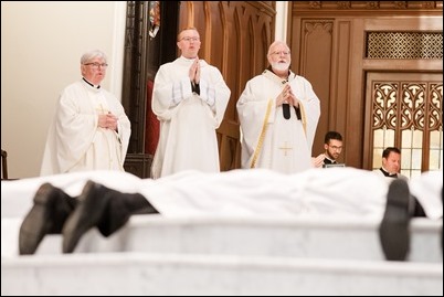 Erick Gonzalez, Joseph Hubbard, Matthew Norwood, Fernando J. Vivas, and Daniel Zinger for the Archdiocese of Boston; Brother Paul Kallal for the Oblates of the Virgin Mary; and Brother Antonio B. Lopez for the Congregation of the Sacred Stigmata are ordained transitional deacons June 8, 2019 at the Cathedral of the Holy Cross.<br />
Pilot photo/ Gregory L. Tracy 