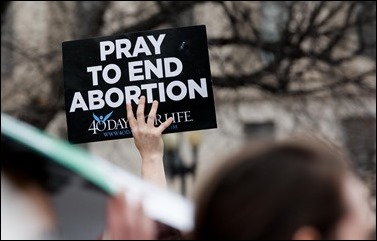 Cardinal Sean O’Malley and Boston pilgrims take part in the annual March for Life in Washington, D.C., Jan. 24, 2020.
Pilot photo/ Gregory L. Tracy