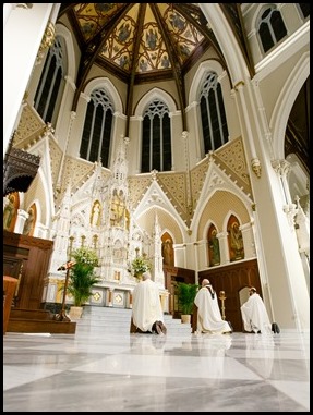 Cardinal Sean P. O’Malley celebrates the Holy Thursday Mass of the Last Supper at the Cathedral of Holy Cross, April 9, 2020.
Photo by Gregory L. Tracy, The Pilot