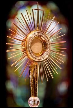 Monstrance-GTracy-01