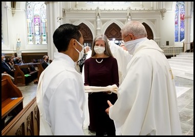 Ordination Mass of permanent deacons celebrated Oct. 3, 2020 at the Cathedral of the Holy Cross.
Pilot photo/ Gregory L. Tracy 