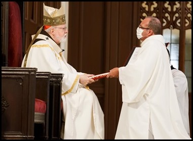 Ordination Mass of permanent deacons celebrated Oct. 3, 2020 at the Cathedral of the Holy Cross.
Pilot photo/ Gregory L. Tracy 