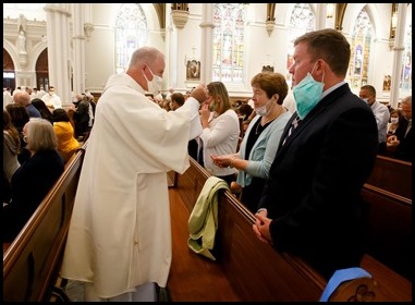 Ordination Mass of permanent deacons celebrated Oct. 3, 2020 at the Cathedral of the Holy Cross.
Pilot photo/ Gregory L. Tracy 