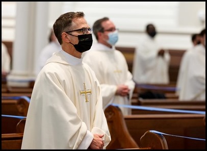 Cardinal O'Malley celebrates the annual Chrism Mass at the Cathedral of the Holy Cross, March 29, 2021. 
Pilot photo/ Gregory L. Tracy 