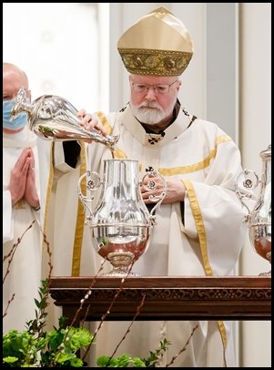 Cardinal O'Malley celebrates the annual Chrism Mass at the Cathedral of the Holy Cross, March 29, 2021. 
Pilot photo/ Gregory L. Tracy 