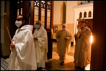 Cardinal O’Malley celebrates the Easter Vigil at the Cathedral of the Holy Cross April 3, 2021.
Pilot photo/ Jacqueline Tetrault 