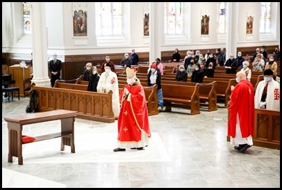 Cardinal Seán P. O’Malley presides at the Celebration of the Lord's Passion on Good Friday, April 2, 2021 at the Cathedral of the Holy Cross.
Pilot photo/ Gregory L. Tracy 