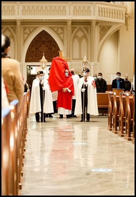 Cardinal Seán P. O’Malley presides at the Celebration of the Lord's Passion on Good Friday, April 2, 2021 at the Cathedral of the Holy Cross.
Pilot photo/ Gregory L. Tracy 