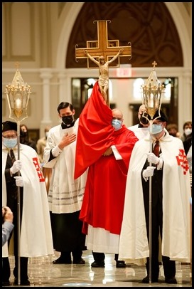 Cardinal Seán P. O’Malley presides at the Celebration of the Lord's Passion on Good Friday, April 2, 2021 at the Cathedral of the Holy Cross.
Pilot photo/ Gregory L. Tracy 