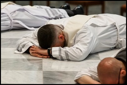 Cardinal Sean P. O’Malley ordains Fathers Fernando Ayala, David Campo, Francis Godkin FPO, Robert LeBlanc, Leonardo Moreira and Kevin Pleitez for the Archdiocese of Boston and Fathers Father Alwin Chinnappan and Valanarasu Newton-Williamraj for the Diocese of Kumbakonam, India, May 22, 2021 at the Cathedral of the Holy Cross.
Pilot photo/ Gregory L. Tracy 