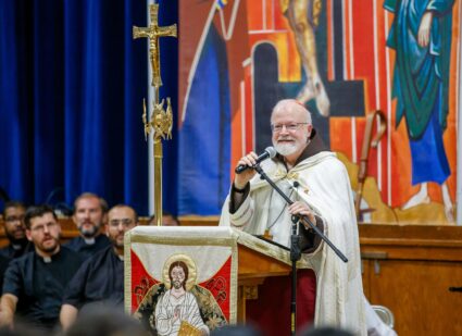 Cardinal O’Malley meets with World Youth Day pilgrims at Immaculate Conception, Revere Aug. 30, 2023. Pilot photo by Gregory L. Tracy