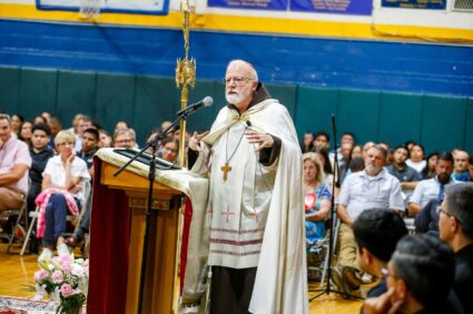 Cardinal O’Malley meets with World Youth Day pilgrims at Immaculate Conception, Revere Aug. 30, 2023. Pilot photo by Gregory L. Tracy